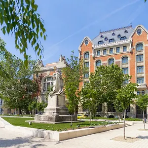 Zoya Luxury ***** Budapest